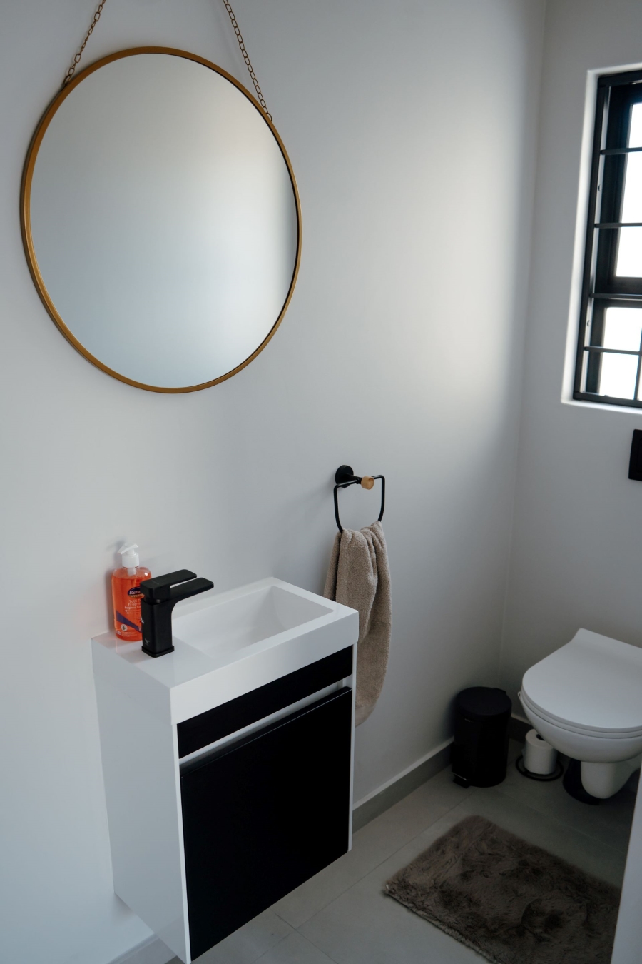 To Let 4 Bedroom Property for Rent in Sandown Western Cape